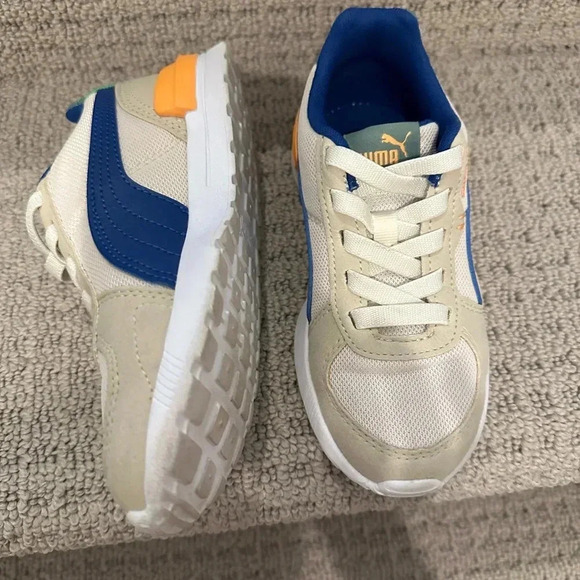 Puma little boys shoes tan blue orange color elastic lace size 13C - Picture 5 of 7
